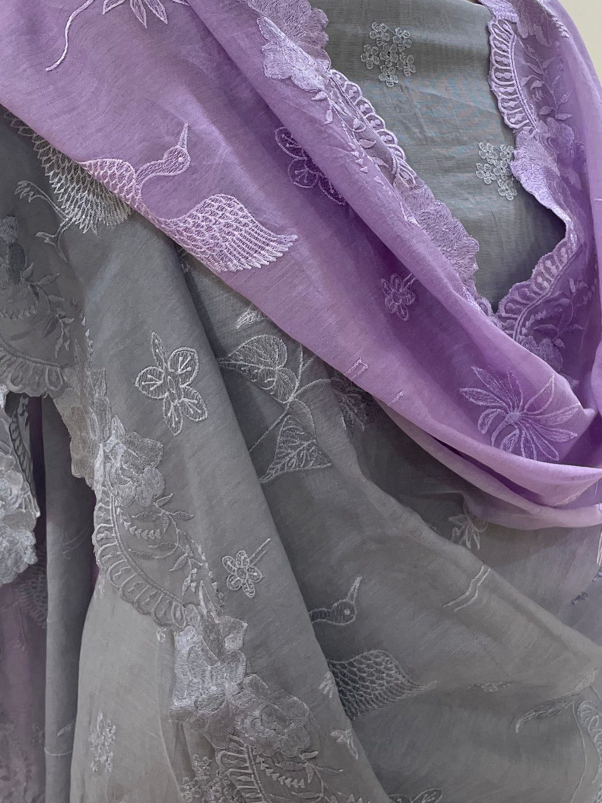 Mallepuvvu – Dove Grey & Lilac Mulmul Unstitched Suit Set
