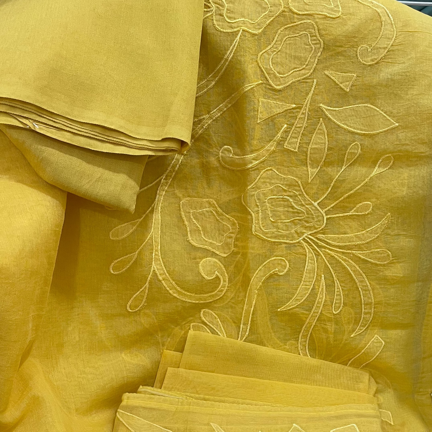 Chandrakala – Yellow Mul Chanderi Applique Unstitched Suit Set